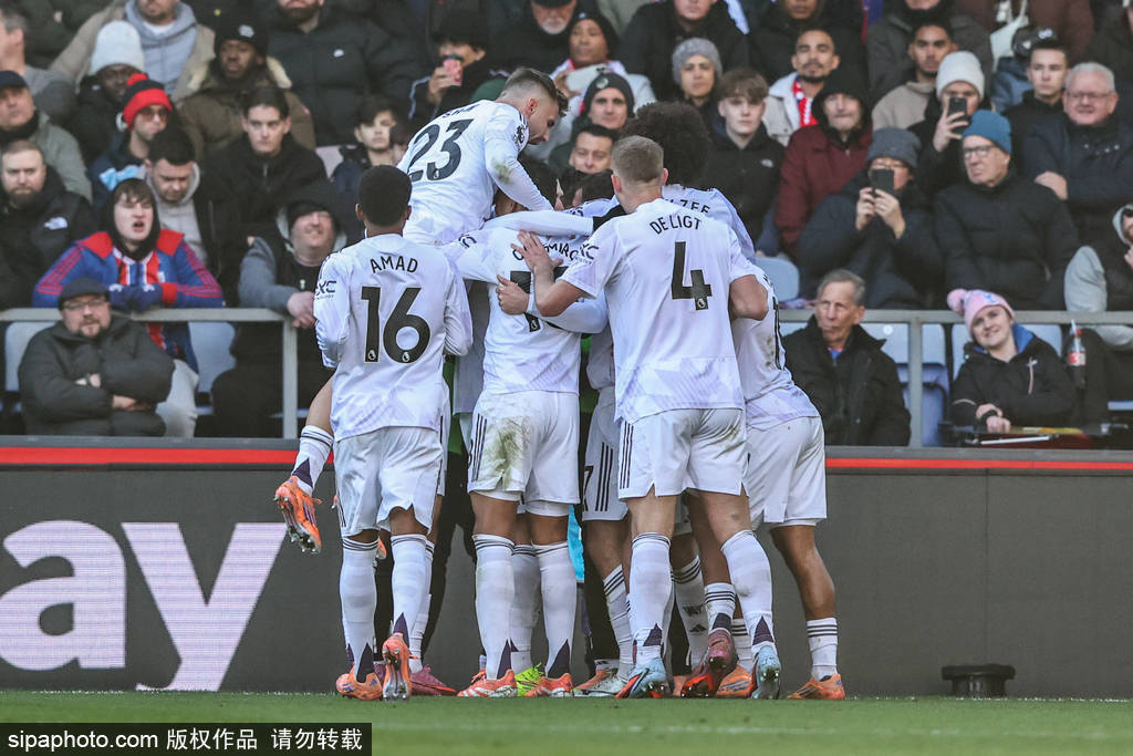 哀悼，一巴西18岁小将在家中因弟弟清理步枪时走火中弹身亡