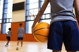 约基奇39+10+10创纪录！雄鹿虽6人得分上双，但双核伤缺难敌掘金？