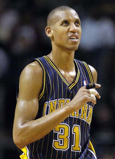 拉近了与球 拉近了与球